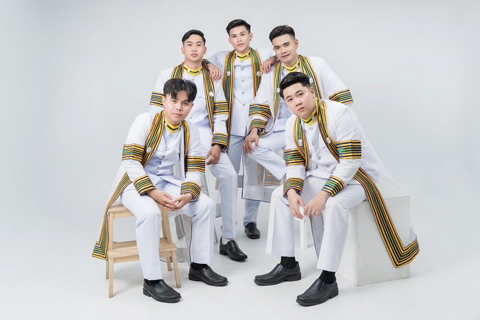 ครุย คณะวิทยาศาสตร์ ราชภัฏ อุดร